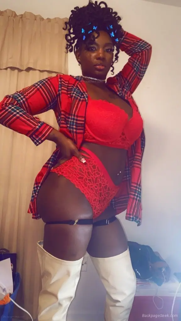 FINDOM o in Raleigh – Women Seeking Men photo 6