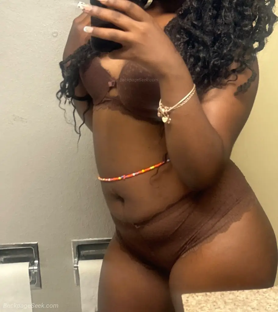 INcallOUTcall TIGHTEST IN TOWN YoungSweetDiscreet