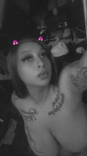 Young Hot Sexy Queen Horny Curvy TiGht Pussy Satisfied Guara... in Reno – Women Seeking Men photo 2