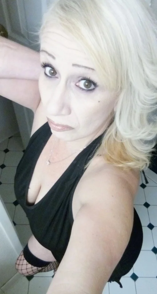 Tightest lil Kitty in the biggest lil city in Reno – Women Seeking Men photo 4