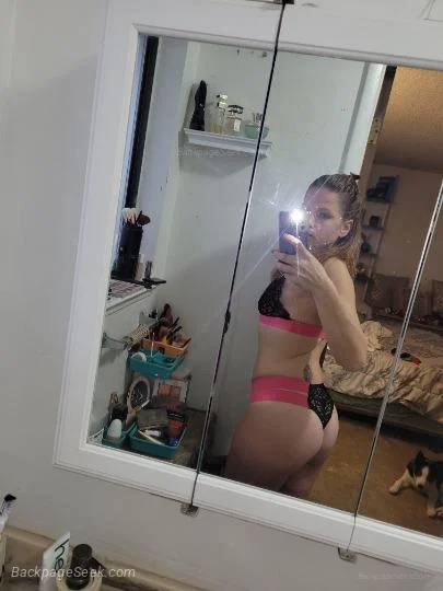 Natural Beauty. Offering GFE INCALL / OUTCALL Highly Reviewed