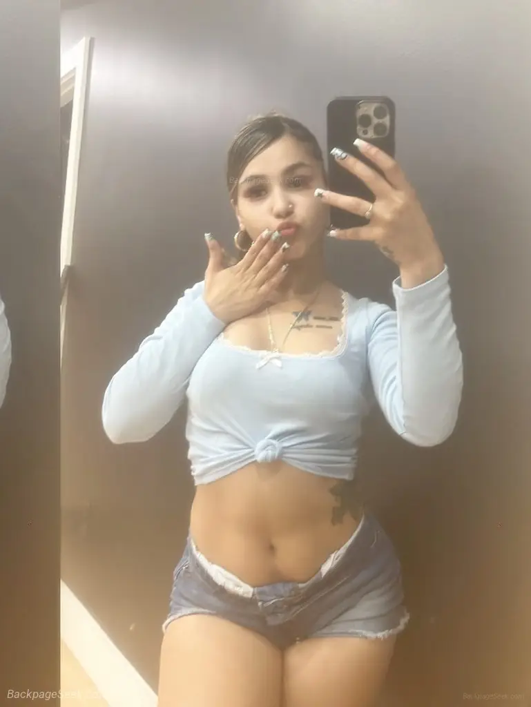 HOT SEXY LATINA GIRL READY FOR ALL FULL SERVICE SPECIALSQUIRT