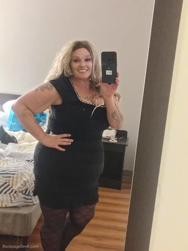 AFTER THE FIREWORKS IM STILL HOT TREAT YOURSELF TO ME DONT C... in Reno – Women Seeking Men photo 2