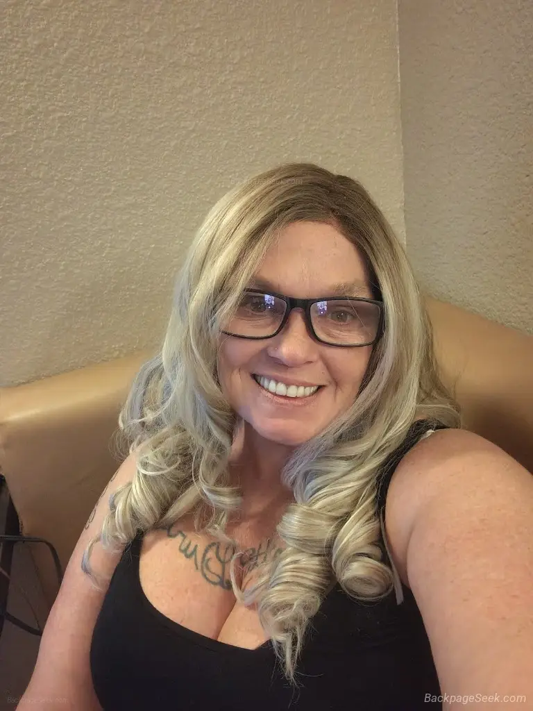 AFTER THE FIREWORKS IM STILL HOT TREAT YOURSELF TO ME DONT C... in Reno – Women Seeking Men photo 4