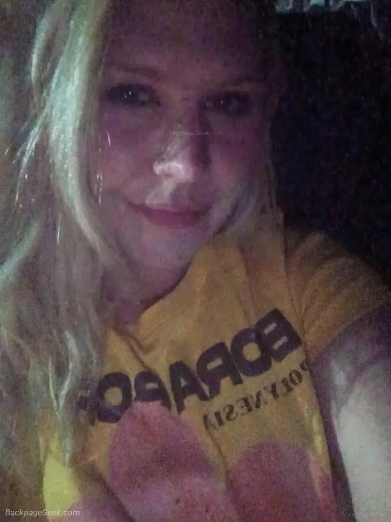 YOUR FAVORITE SNOWBUNNY IS RUNNING LIMITED SPACES ON SPECIAL... in Reno – Women Seeking Men photo 5