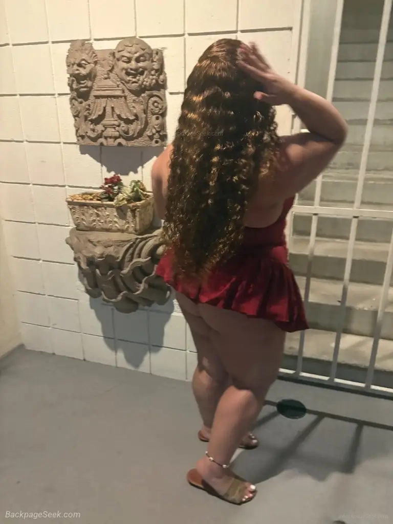 pretty enough to tempt you dangerous enough to keep you comi... in Reno – Women Seeking Men photo 4