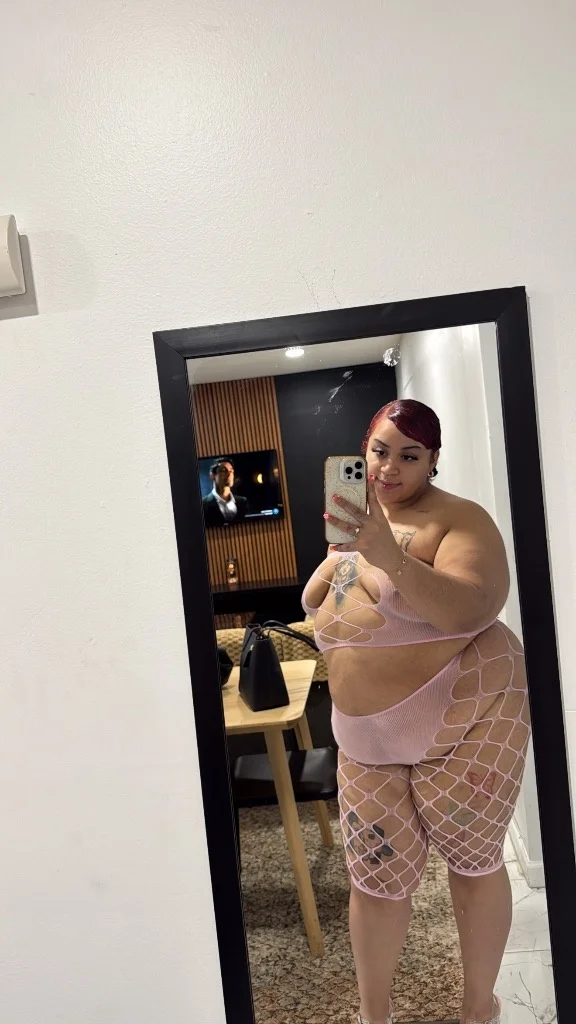 Here For A Good Time Not A Long Time Bald N' Tight Squirter... in Richmond – Women Seeking Men photo 4