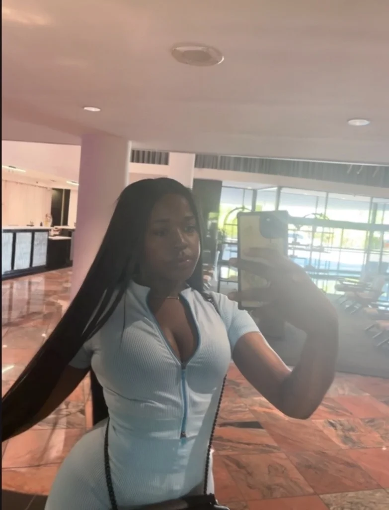 facetime shows available come see the queen in Richmond – Women Seeking Men photo 2