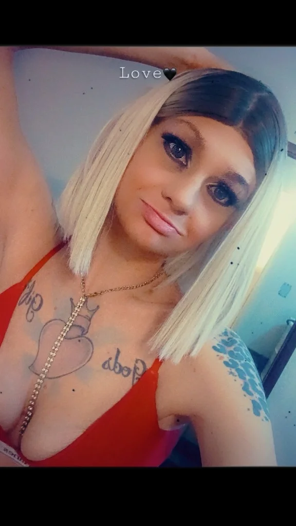 Missy in Richmond – Women Seeking Men photo 2
