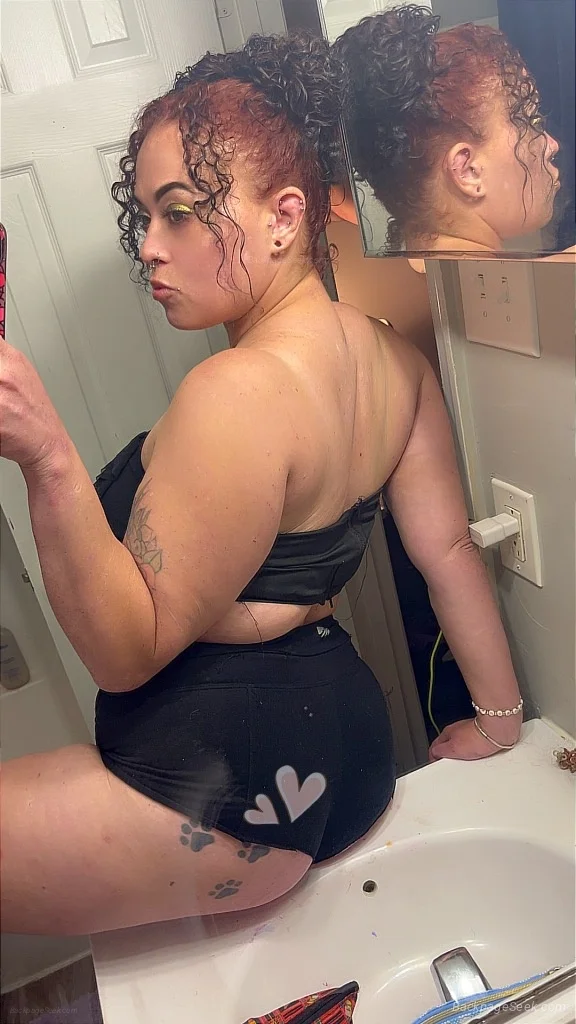 outcall only BELLA let me give you the best attention you'll ever have