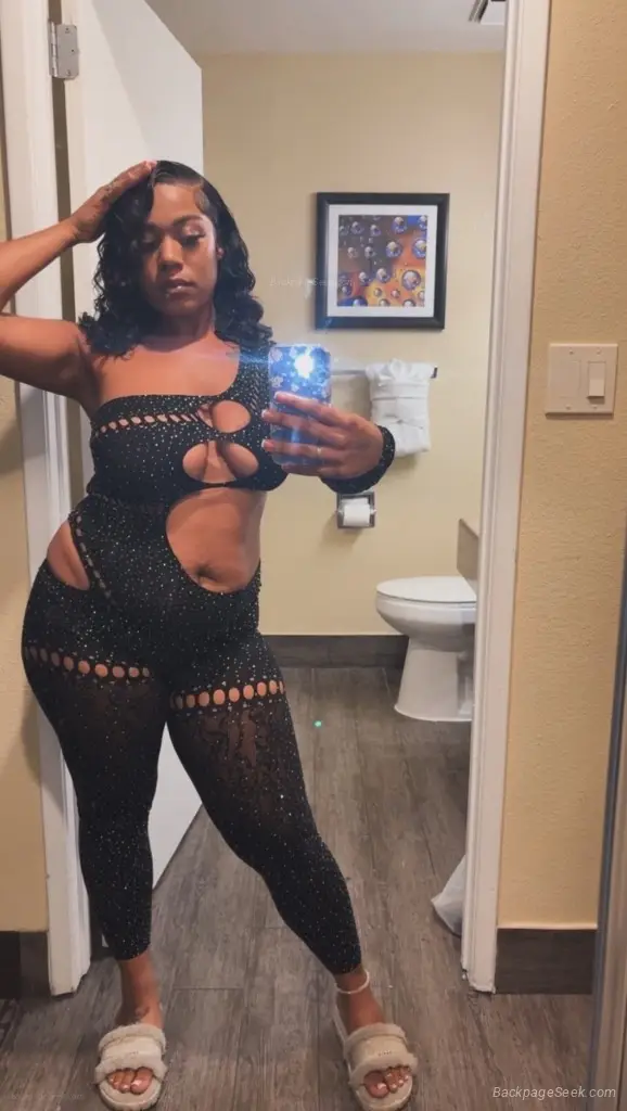 Fresh And Tight Can You Fit Come And See