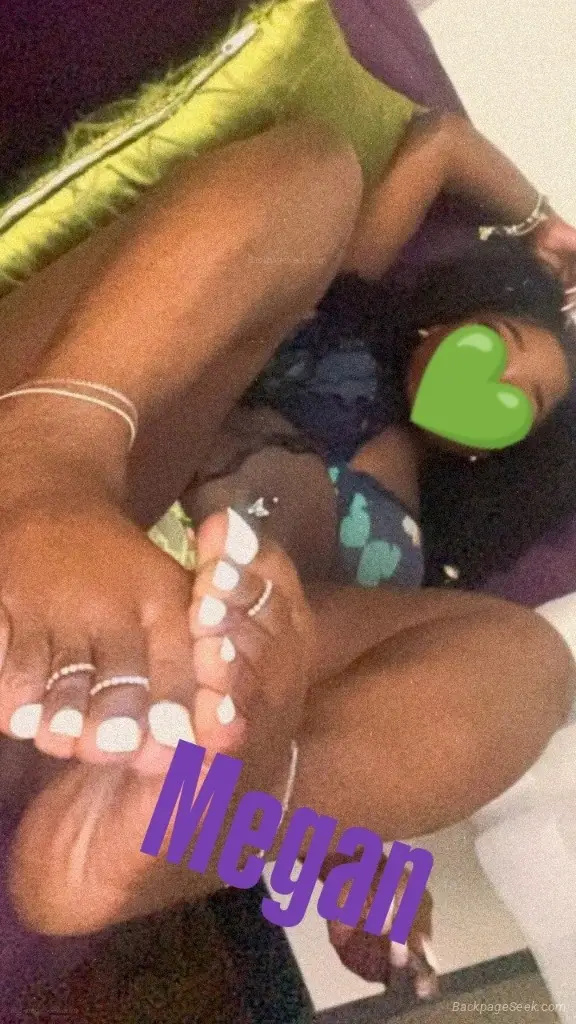 HERE FOR A SHORT TIME FunSize Chocolate Petite BOMBSHELL and in Richmond – Women Seeking Men photo 5