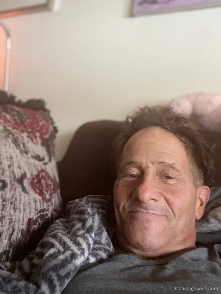 White guy seeking dark skinned black guy in Rochester - Men Seeking Men