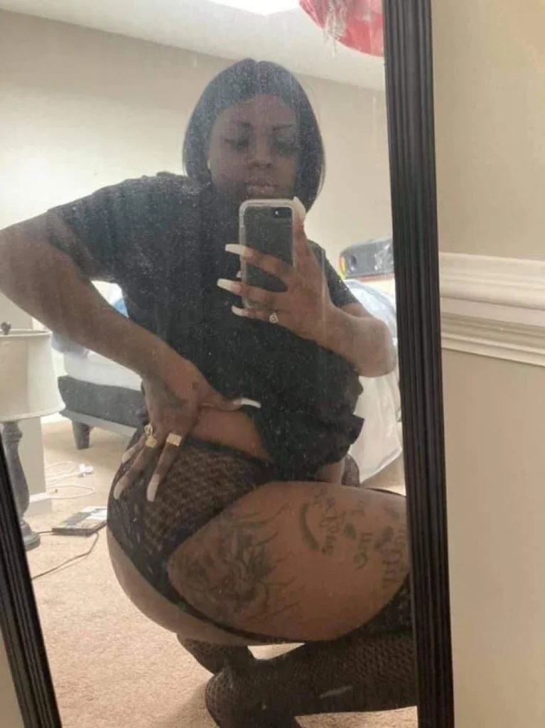 THE PERFECT AFTER HOURS SPOT BLOW JOBS HANDS JOB FOOT JOBS m... in Rochester – Women Seeking Men photo 5