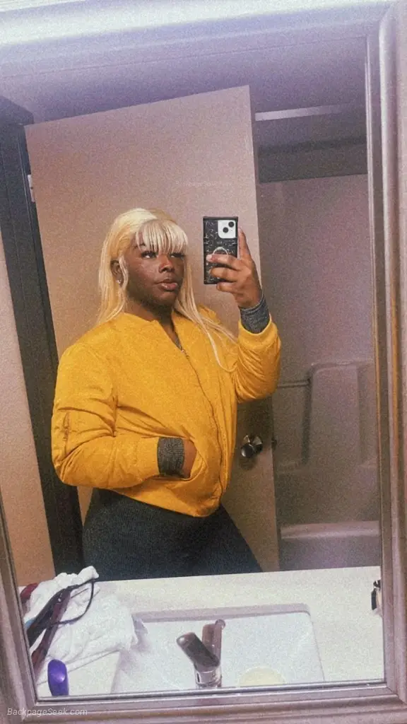 Your Favorite Chocolate Goddess in Rochester – Women Seeking Men photo 3