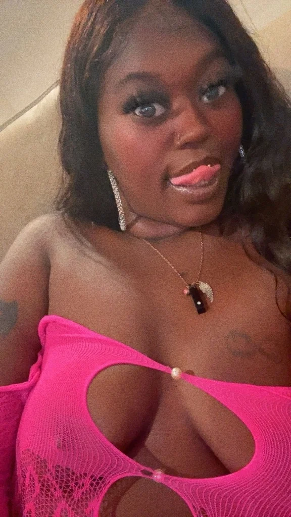 6 0 Qv INCALL SPECIALS ONLY PLEASE in Rockford – Women Seeking Men photo 2