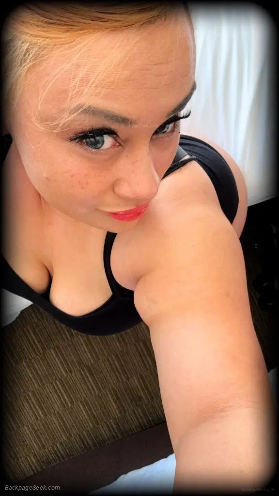 YoU WhAt C in Rockford – Women Seeking Men photo 3