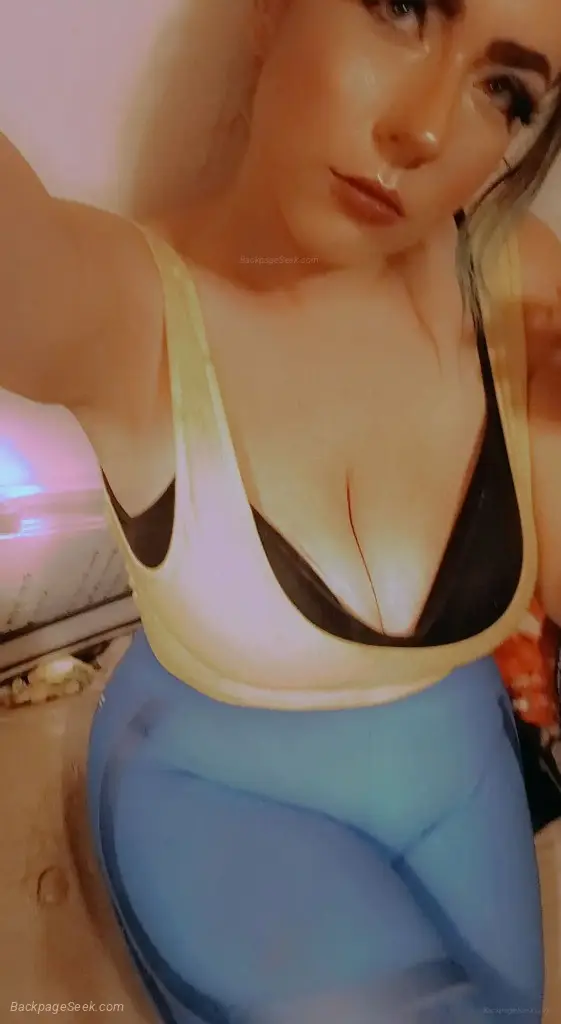 80 Specials top bottom super wet and warm pussy I can host I... in Rockford – Women Seeking Men photo 4