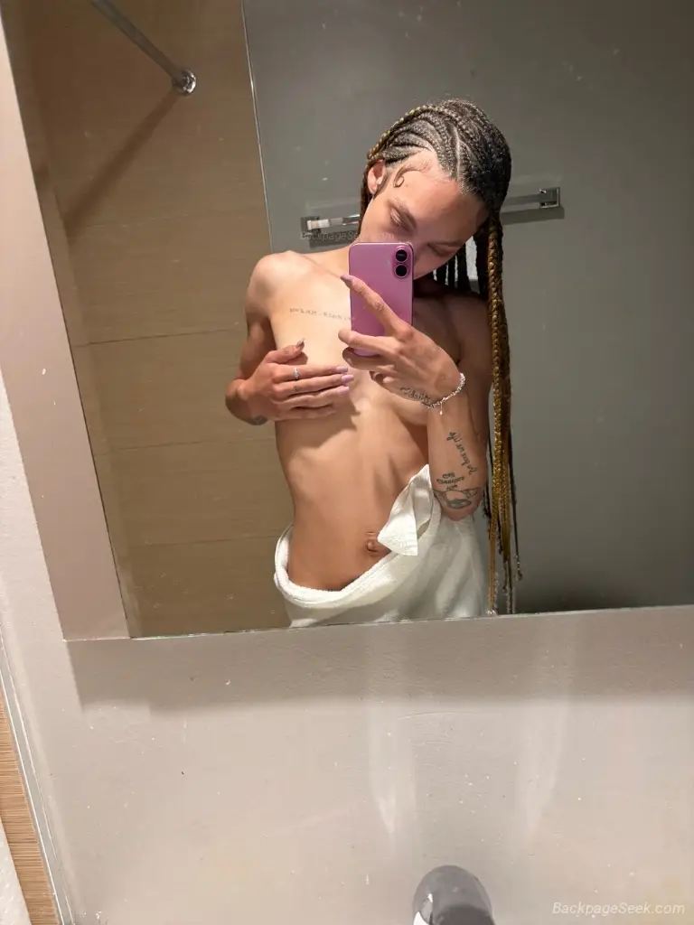 skinny pretty petite light skin in Rockford – Women Seeking Men photo 2