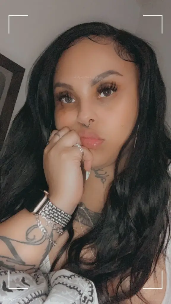 extoic bbw goddess new to area in Rockford – Women Seeking Men photo 2