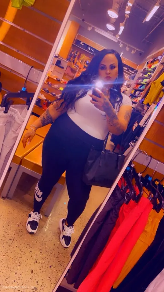 extoic bbw goddess new to area in Rockford – Women Seeking Men photo 6