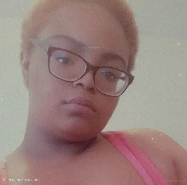 incall is your car no deposit unless you are a truck driver... in Rockford – Women Seeking Men photo 6