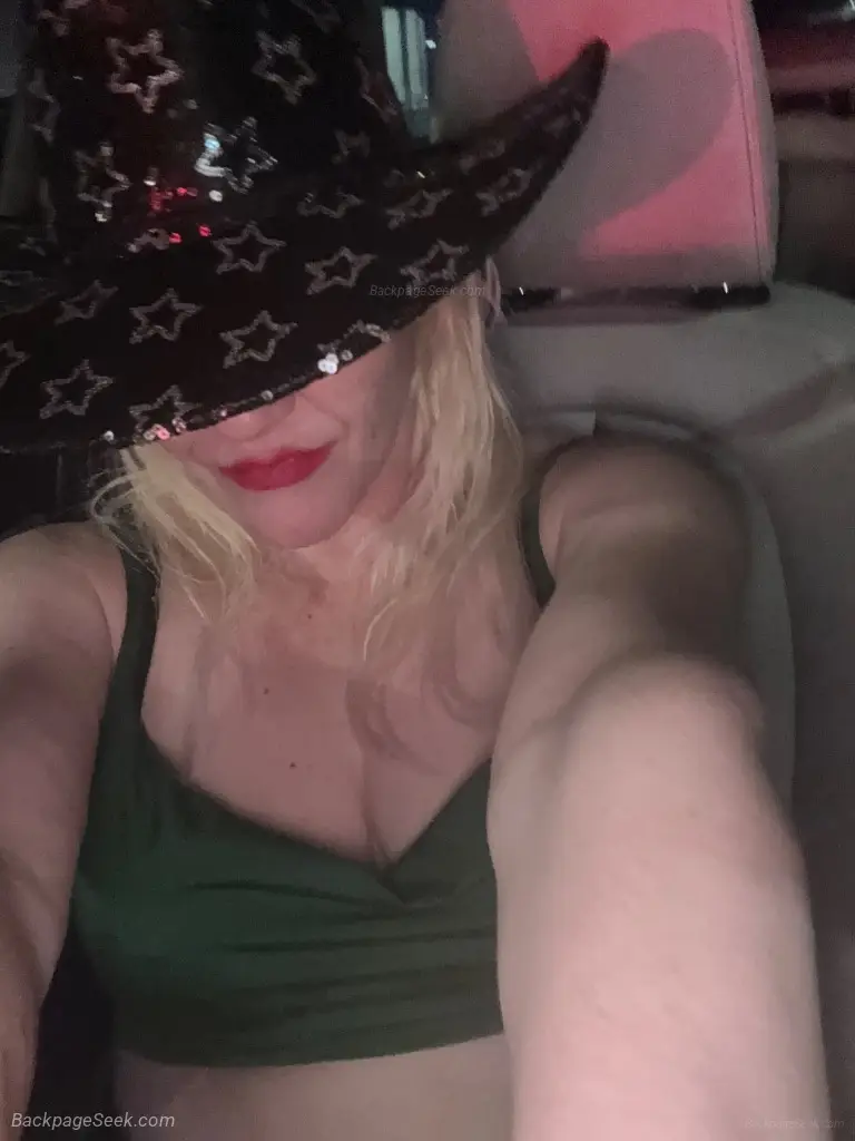 ReaL Blonde Southern Belle in Sacramento – Women Seeking Men photo 4