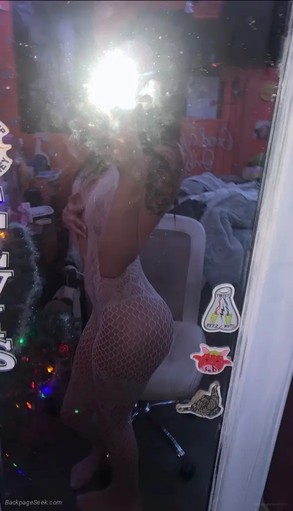 NEW PETIT YOUNG THANG AVAILABLE for OUTCALLS NOW NEAR YOU in Sacramento – Women Seeking Men photo 2