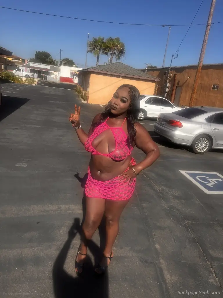 60 QV Thick Haitian Nympho in Sacramento – Women Seeking Men photo 4