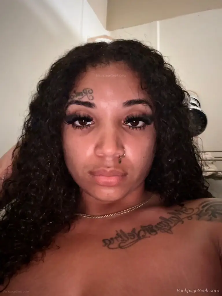 YOUR FAV HEAD DOCTOR IN TOWN SEXY NATURAL MIXED BOMBSHELL in Sacramento – Women Seeking Men photo 4