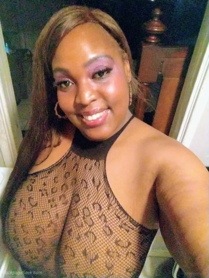 Ms Tiffany Foxx Hey Fellas all my Exotic chocolate Lovers NE... in Sacramento – Women Seeking Men photo 4