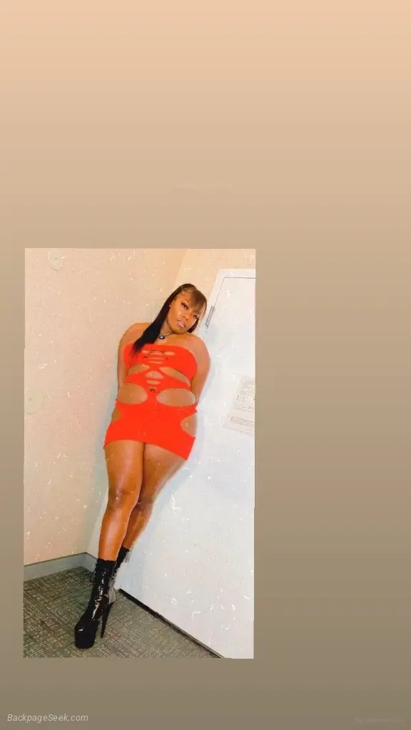 new in town OUTCALLS CAR PLAY