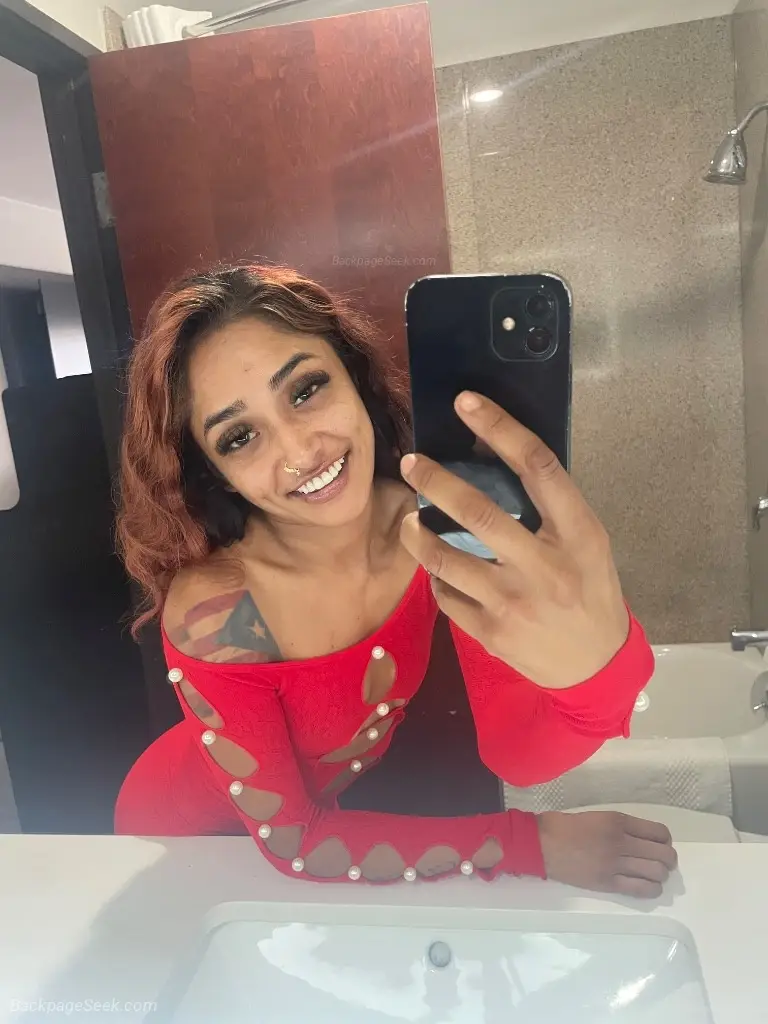 DrippinWetPetite SuperKinky Let's Play Outcall Carfun in Sacramento – Women Seeking Men photo 5
