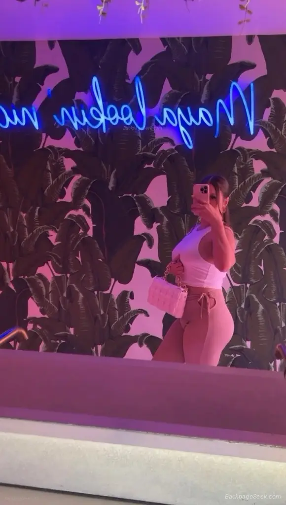 Juicy Bombshell FT Shows and Content Always Available in Sacramento – Women Seeking Men photo 5