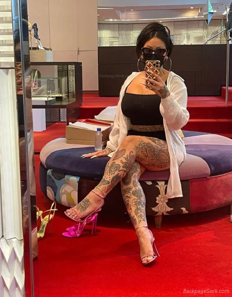 Hey The ASIAN TREAT I'm Available Incalls & Outcalls FaceTime &