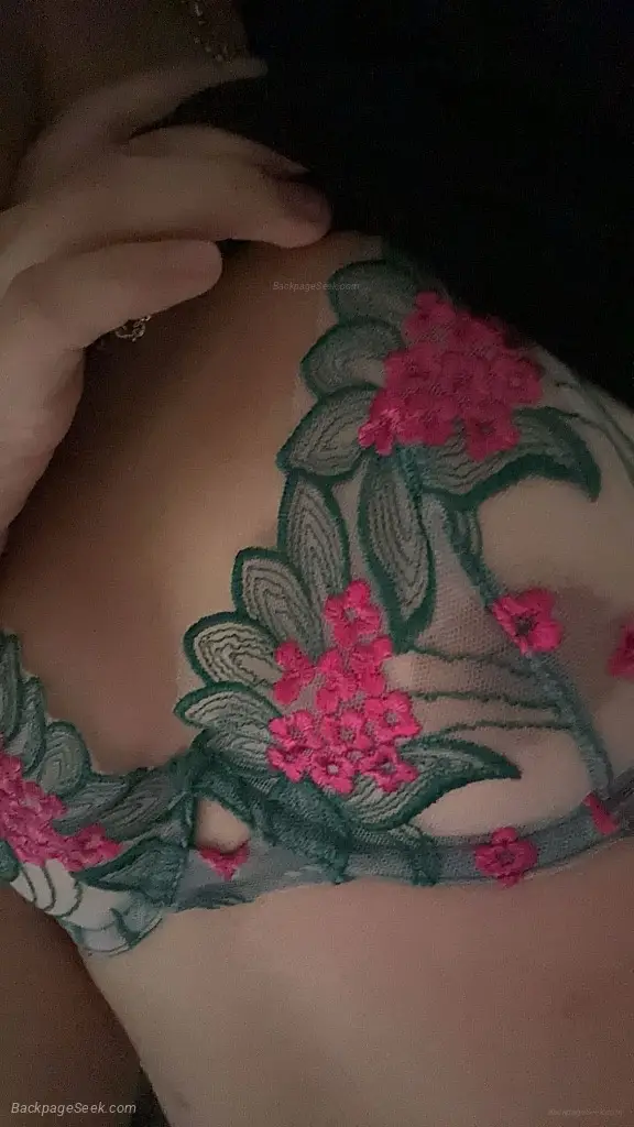 Cum see this pussy 2 girly special tonight incalls outcalls in Sacramento – Women Seeking Men photo 3