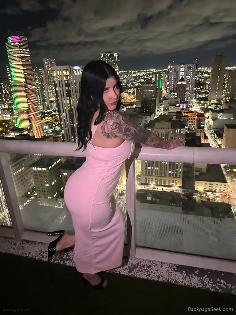 HIGH END CLASSY AND CURVY LATIN in Sacramento – Women Seeking Men photo 5