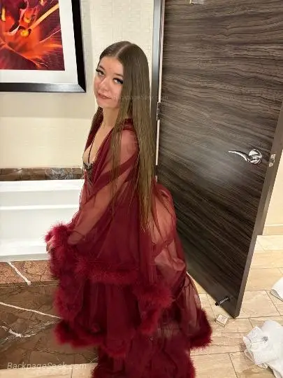 Petite passionate and all yours in Sacramento – Women Seeking Men photo 5