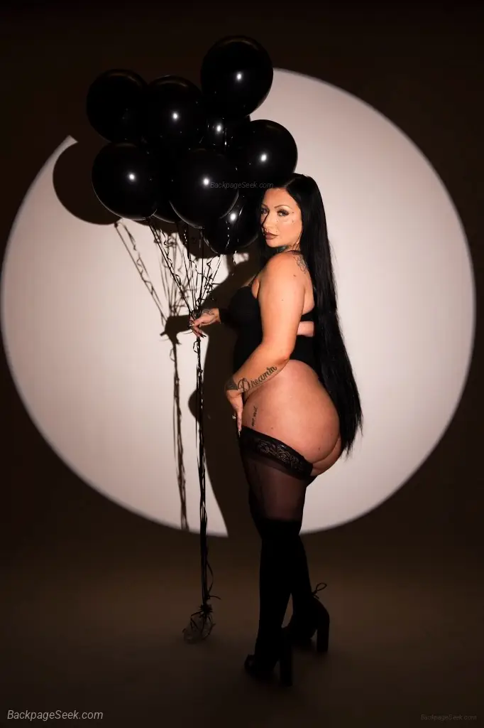 Don t just watch the show come experience the fantasy in Sacramento – Women Seeking Men photo 2