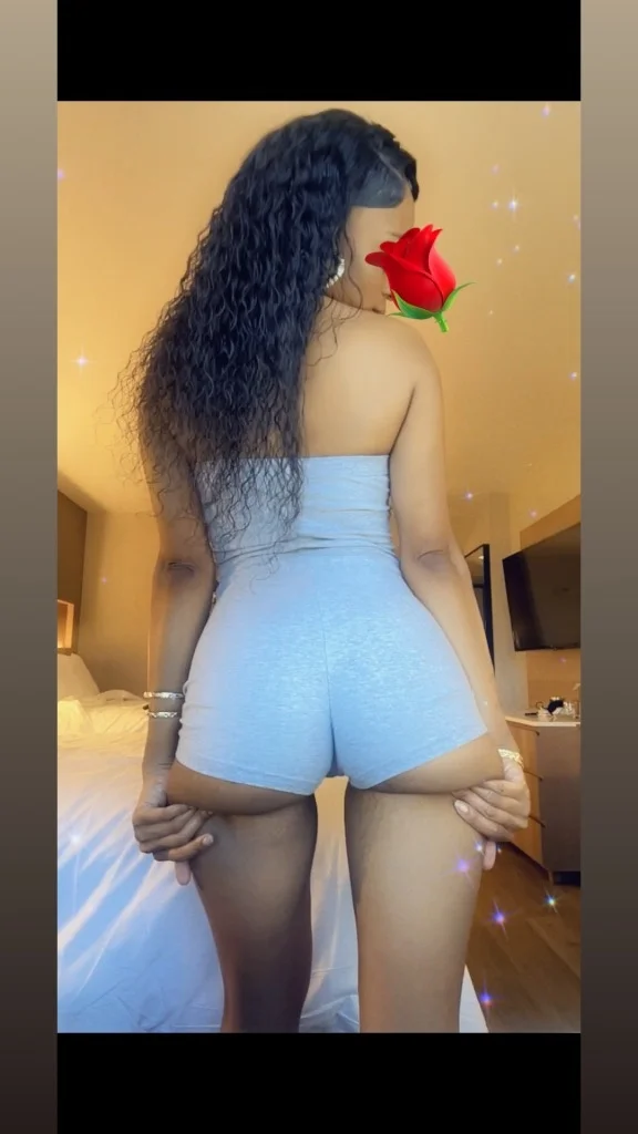 Natural Petite Bombshell Goddess in Salt Lake City – Women Seeking Men photo 6