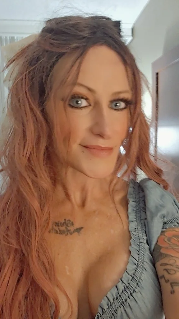 come unload with me