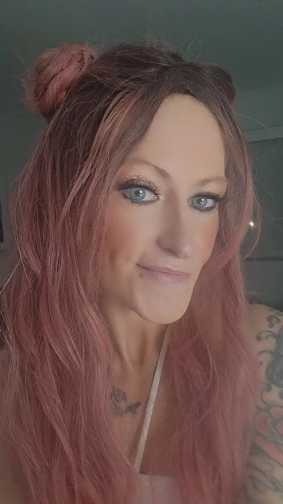come unload with me in Salt Lake City – Women Seeking Men photo 4