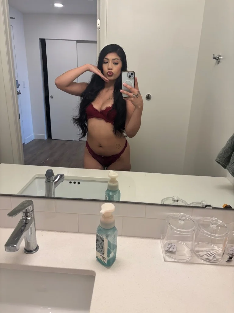 Hi bbys if you're the man who loves great energy and all my... in Salt Lake City – Women Seeking Men photo 3
