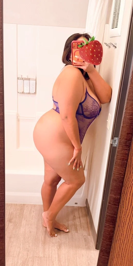 Hot Sexy Young Queen Horny Curvy Tight Pussy Satisfying Serv... in Salt Lake City – Women Seeking Men photo 4