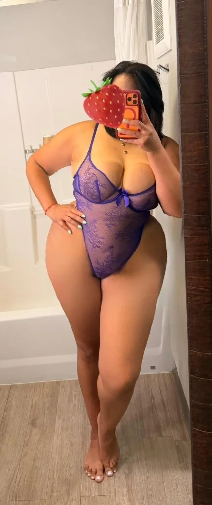 Hot Sexy Young Queen Horny Curvy Tight Pussy Satisfying Serv... in Salt Lake City – Women Seeking Men photo 5
