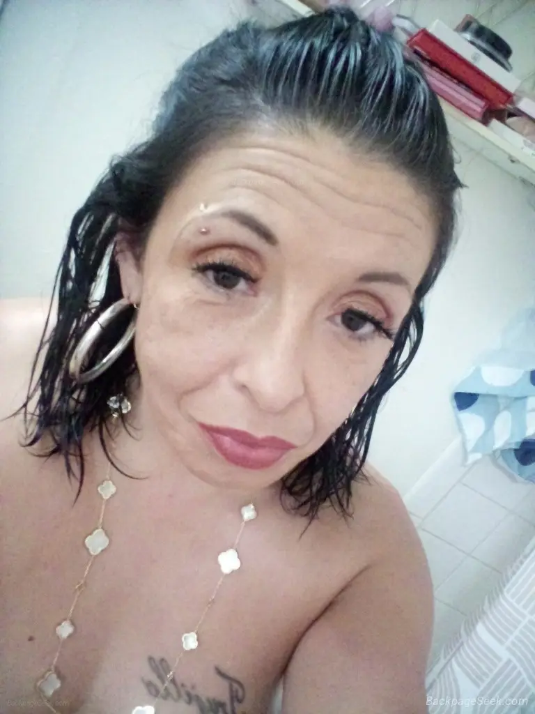 FUN LOVING SEXUALLY COMFORTABLE BBBJCIM 43 YR OLD LATINA in Salt Lake City – Women Seeking Men photo 2