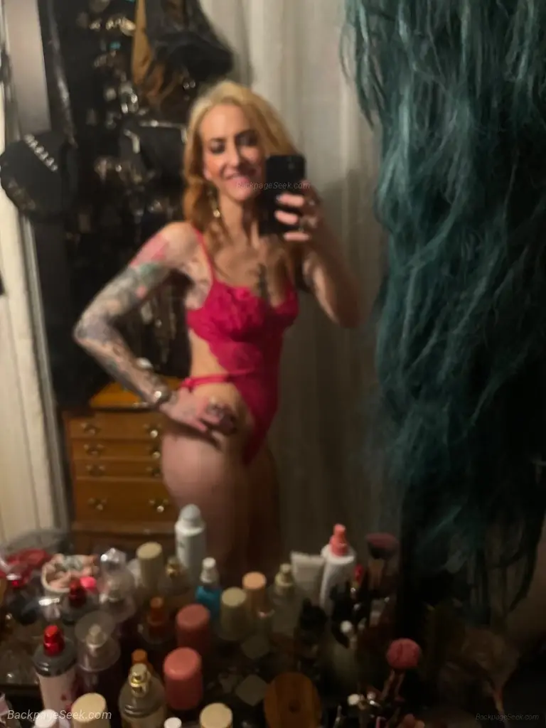 Start your week off right come on by a sensual nuru Massage gfe
