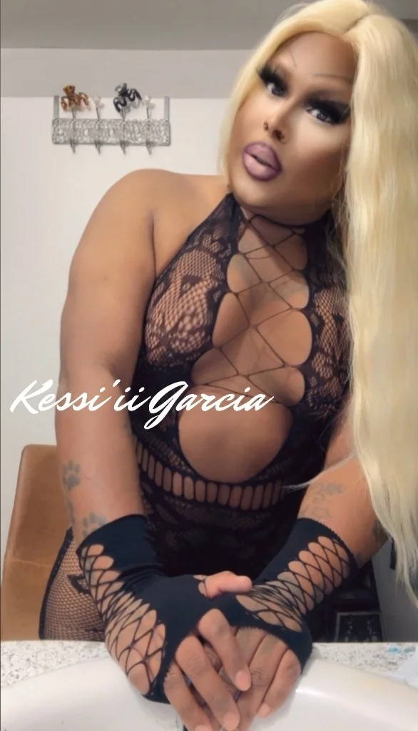 M O M M Y BLONDE BEAUTY ONE CALL AWAY Medical Center Area