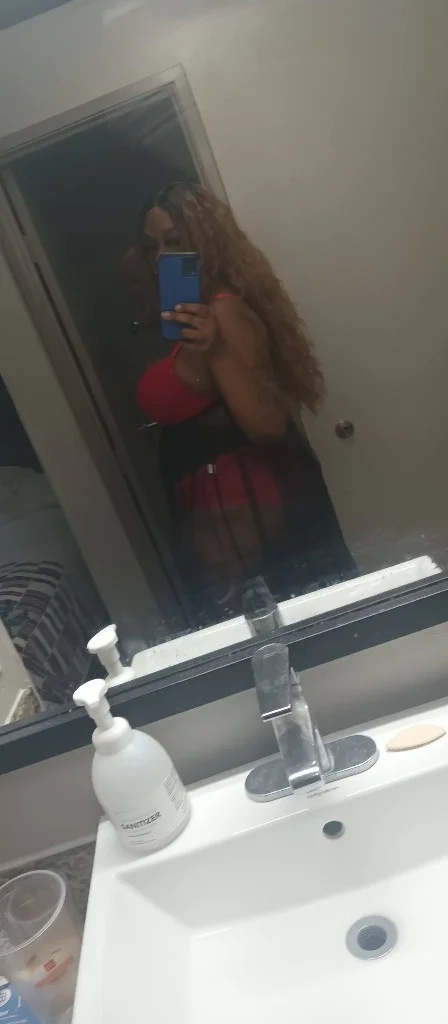Beauty and Curves in San Antonio – Women Seeking Men photo 6