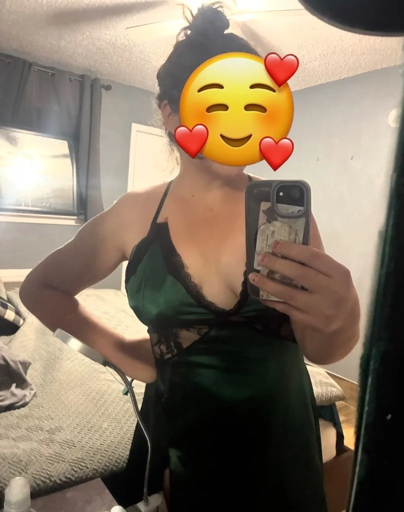 Sultry brunette NEW to the business in San Antonio – Women Seeking Men photo 5